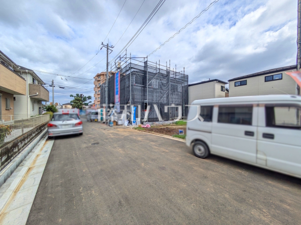接道状況および現場風景 【富士見市羽沢2丁目】 接道状況および現場風景 【富士見市羽沢2丁目】