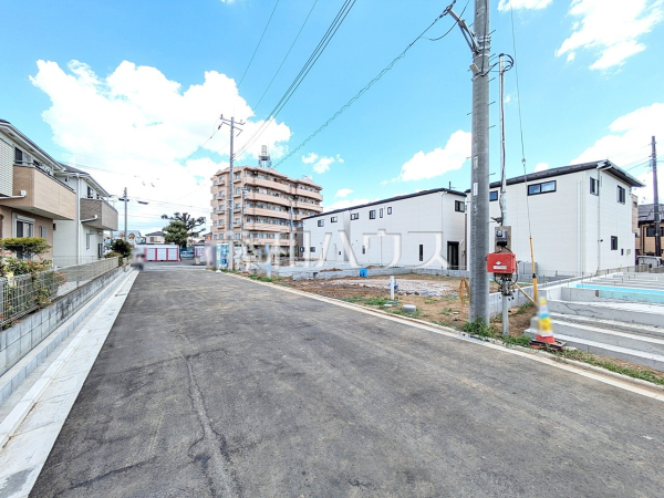 接道状況および現場風景 【富士見市羽沢2丁目】 接道状況および現場風景 【富士見市羽沢2丁目】
