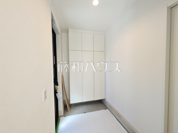 6号棟　玄関　【小平市小川西町５丁目】