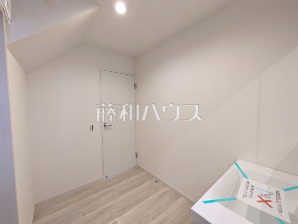 6号棟　洗面室　【小平市小川西町５丁目】