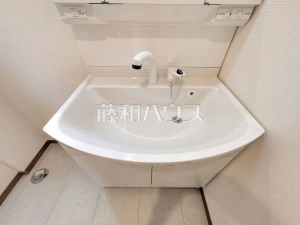 B号棟　洗面室　【八王子市散田町２丁目】