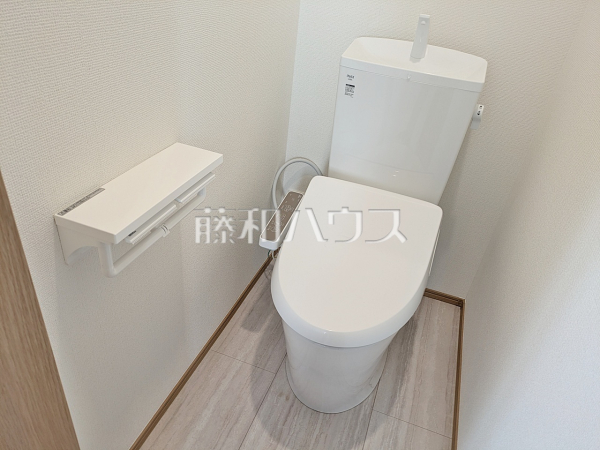 トイレ　【練馬区大泉町５丁目】