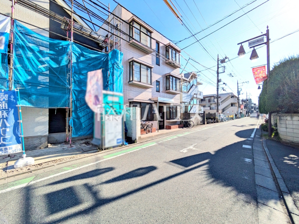 接道状況および現場風景 【富士見市鶴瀬東2丁目】 接道状況および現場風景 【富士見市鶴瀬東2丁目】
