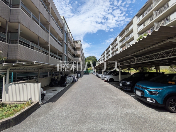 駐輪場／駐車場　【ライオンズヒルズ調布つつじヶ丘・弐番館】