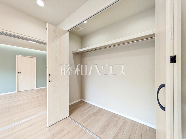 収納　【志木ニュータウン東の森弐番街壱号棟】