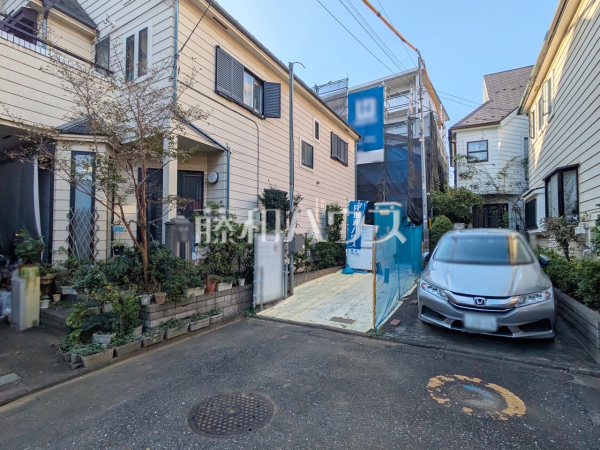 接道状況および現場風景 【三鷹市牟礼6丁目】 接道状況および現場風景 【三鷹市牟礼6丁目】