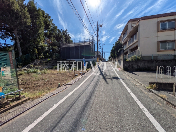 接道状況および現場風景 【杉並区上井草2丁目】 接道状況および現場風景 【杉並区上井草2丁目】