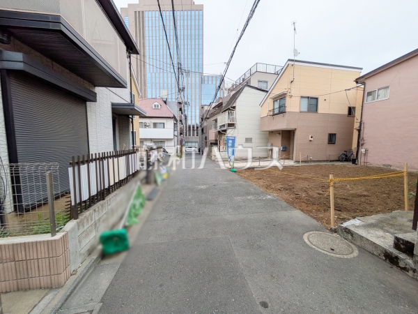 接道状況および現場風景 【杉並区和泉1丁目】 接道状況および現場風景 【杉並区和泉1丁目】