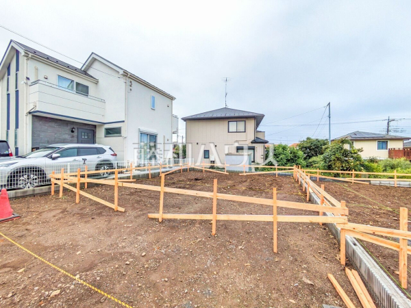 3号棟 現地写真 【昭島市緑町2丁目】 見学はしたいけど、なかなか時間が取れない・・・そんな方に出勤前や仕事終わりにマイホームを見学できるサポートをいたします。 3号棟 現地写真 【昭島市緑町2丁目】 見学はしたいけど、なかなか時間が取れない・・・そんな方に出勤前や仕事終わりにマイホームを見学できるサポートをいたします。