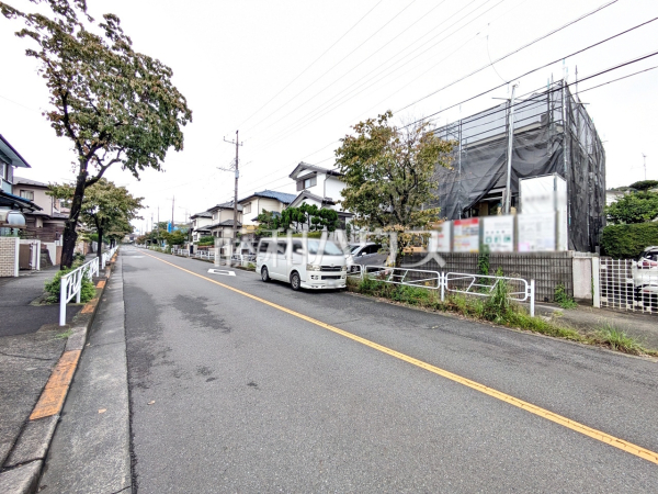 接道状況および現場風景 【八王子市北野台3丁目】 接道状況および現場風景 【八王子市北野台3丁目】