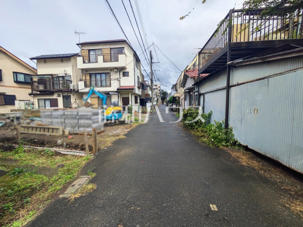 接道状況および現場風景 【調布市国領町1丁目】 接道状況および現場風景 【調布市国領町1丁目】