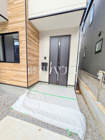 2号棟 玄関 【多摩市落川】 2号棟 玄関 【多摩市落川】