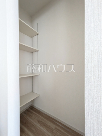 2号棟　パントリー　【東村山市富士見町３丁目】
