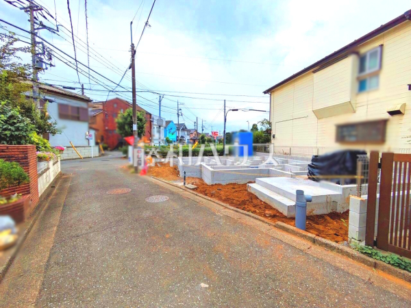 接道状況および現場風景 【東久留米市柳窪2丁目】 接道状況および現場風景 【東久留米市柳窪2丁目】