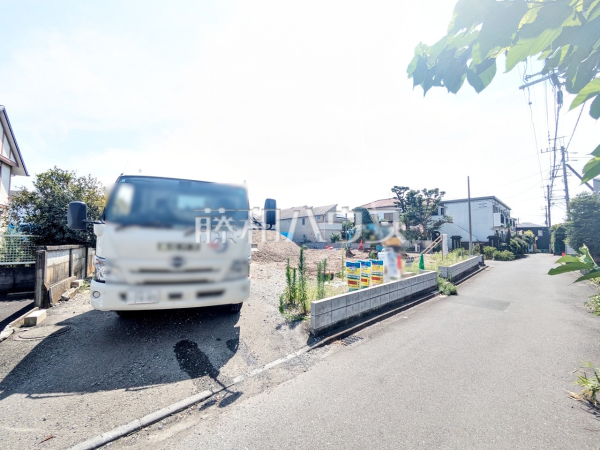 接道状況および現場風景 【狛江市猪方3丁目】 接道状況および現場風景 【狛江市猪方3丁目】