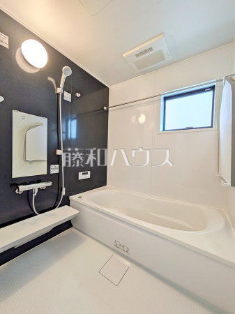 1号棟　浴室　【府中市天神町４丁目】