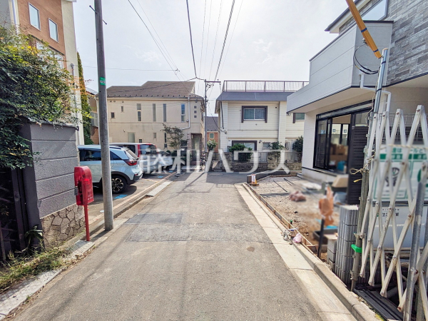 接道状況および現場風景 【杉並区井草4丁目】 接道状況および現場風景 【杉並区井草4丁目】