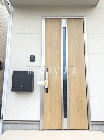 1号棟 玄関 【八王子市泉町】 1号棟 玄関 【八王子市泉町】