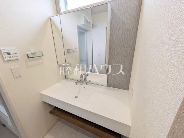 3号棟　洗面室　【福岡市南区曰佐３丁目】
