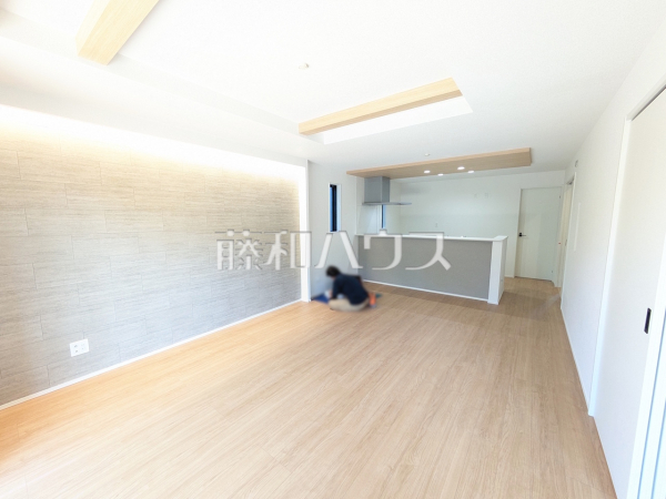 2号棟　リビング　【名古屋市守山区下志段味５丁目】