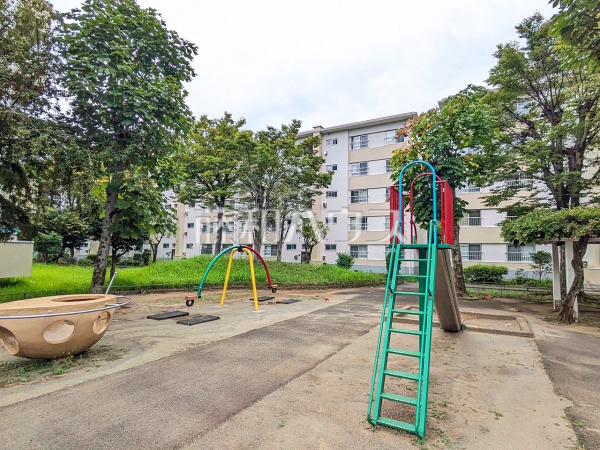 公園 【西けやき台団地 2号棟】 公園 【西けやき台団地 2号棟】