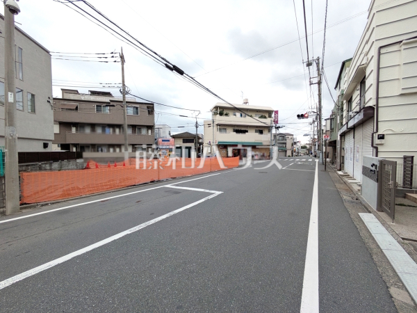 接道状況および現場風景 【練馬区豊玉中2丁目】 接道状況および現場風景 【練馬区豊玉中2丁目】
