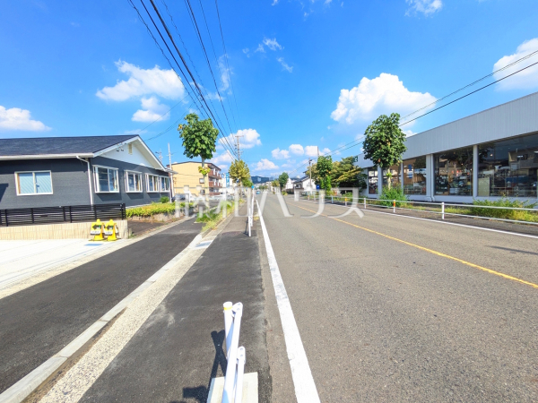 接道状況および現場風景 【春日井市白山町5丁目】 接道状況および現場風景 【春日井市白山町5丁目】