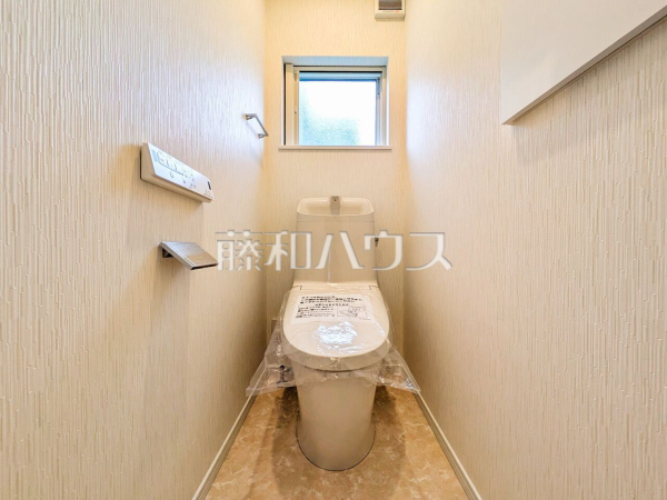 トイレ　【東久留米市氷川台１丁目】