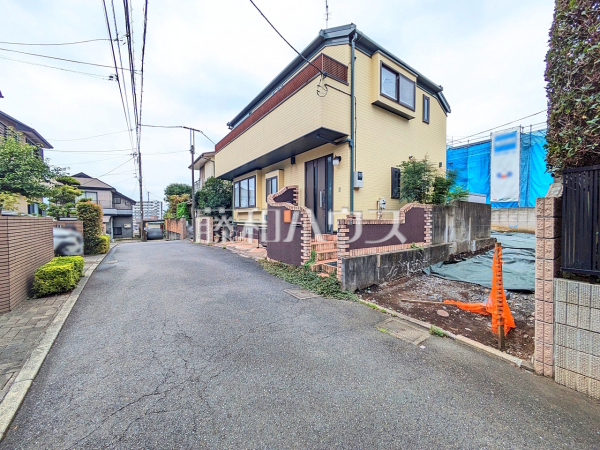 接道状況および現場風景 【国分寺市内藤2丁目】 接道状況および現場風景 【国分寺市内藤2丁目】