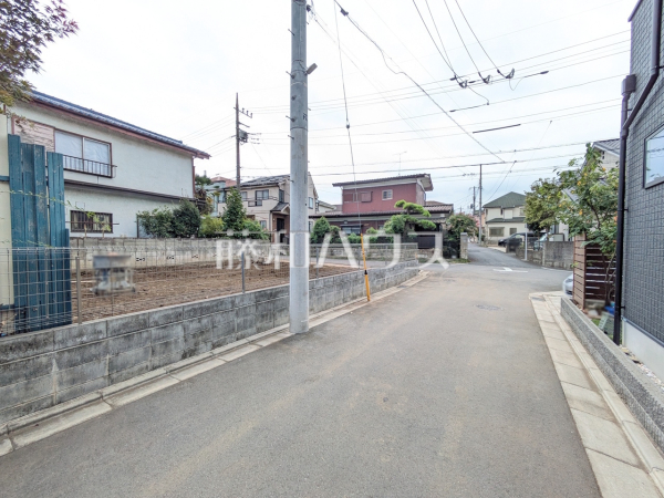 接道状況および現場風景 【西東京市泉町2丁目】 接道状況および現場風景 【西東京市泉町2丁目】