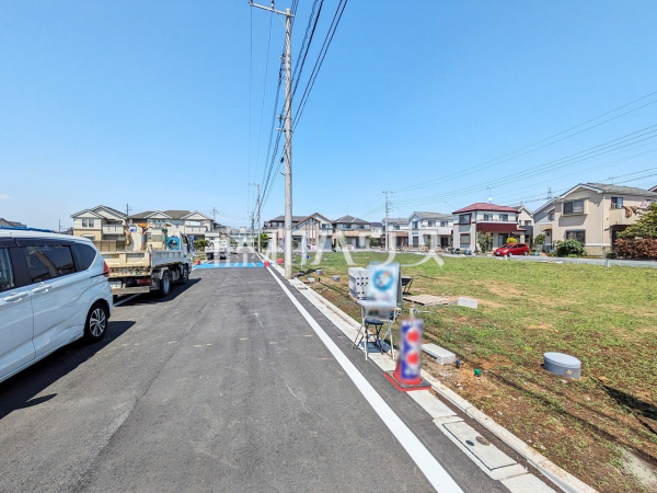 接道状況および現場風景 【小平市鈴木町1丁目】 接道状況および現場風景 【小平市鈴木町1丁目】