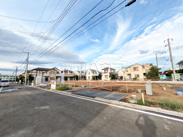 接道状況および現場風景 【小平市鈴木町1丁目】 接道状況および現場風景 【小平市鈴木町1丁目】