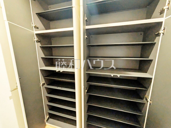 1号棟 収納 【所沢市小手指南3丁目】 1号棟 収納 【所沢市小手指南3丁目】
