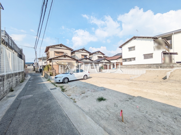 接道状況および現場風景　【福岡市東区多の津５丁目】