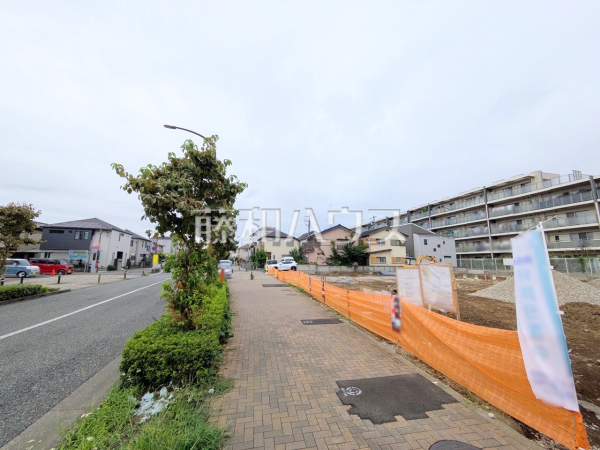 接道状況および現場風景 【府中市幸町1丁目】 接道状況および現場風景 【府中市幸町1丁目】