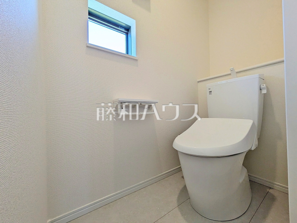A号棟　トイレ　【小平市学園東町２丁目】
