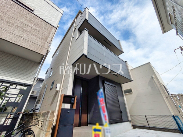 外観 【所沢市美原町3丁目】南向きのバルコニーは日差しもたっぷり注ぎ、お洗濯物もよく乾きます。 外観 【所沢市美原町3丁目】南向きのバルコニーは日差しもたっぷり注ぎ、お洗濯物もよく乾きます。