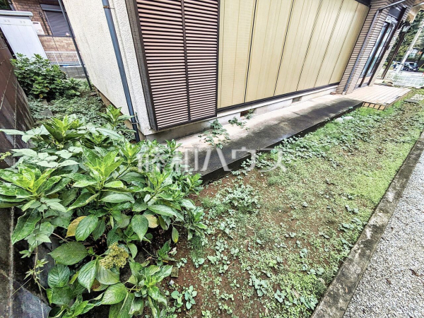 庭 【八王子市寺田町】 庭 【八王子市寺田町】