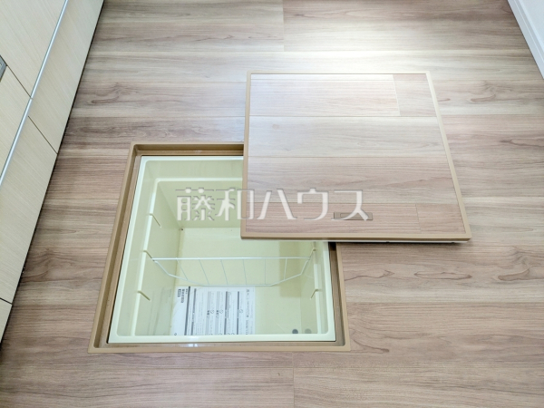 3号棟 床下収納 【八王子市兵衛2丁目】 3号棟 床下収納 【八王子市兵衛2丁目】