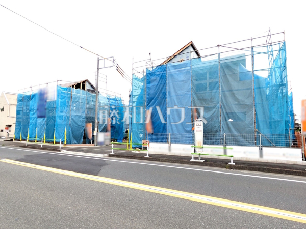 現場風景　前面道路は歩道もあり、小さなお子様にも安心ですね。　【立川市一番町６丁目】