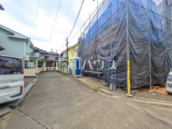 接道状況および現場風景 【富士見市羽沢2丁目】 接道状況および現場風景 【富士見市羽沢2丁目】