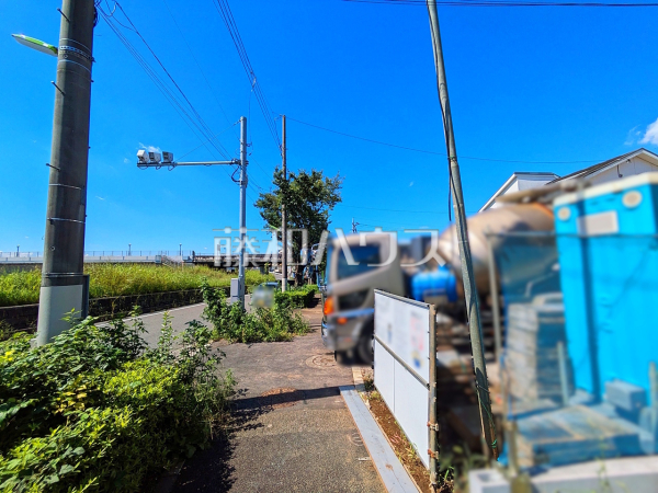 接道状況および現場風景　【世田谷区宇奈根２丁目】
