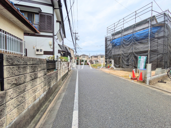 接道状況および現場風景 【練馬区石神井台5丁目】 接道状況および現場風景 【練馬区石神井台5丁目】