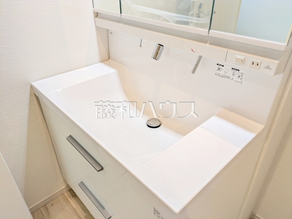 洗面シンク 【多摩市一ノ宮4丁目】 洗面シンク 【多摩市一ノ宮4丁目】
