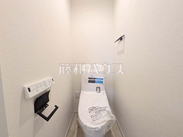 トイレ 【多摩市一ノ宮4丁目】 トイレ 【多摩市一ノ宮4丁目】