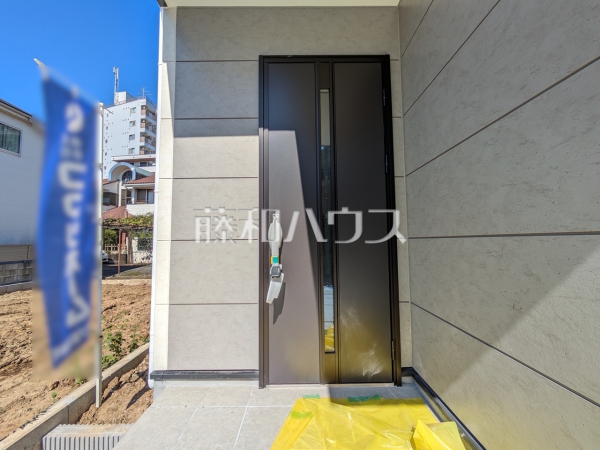 2号棟 玄関 【多摩市一ノ宮4丁目】 2号棟 玄関 【多摩市一ノ宮4丁目】