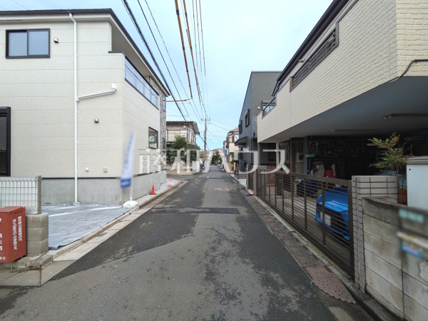 接道状況および現場風景 【練馬区南大泉4丁目】 接道状況および現場風景 【練馬区南大泉4丁目】