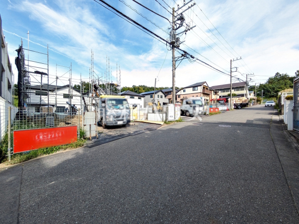 接道状況および現場風景 【八王子市兵衛2丁目】 接道状況および現場風景 【八王子市兵衛2丁目】