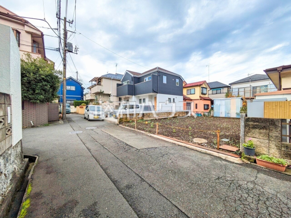 接道状況および現場風景　【東久留米市前沢３丁目】ぜひ実物をご覧いただきたく思います。喜んでご案内いたしますのでお気軽にお問合せ下さい。