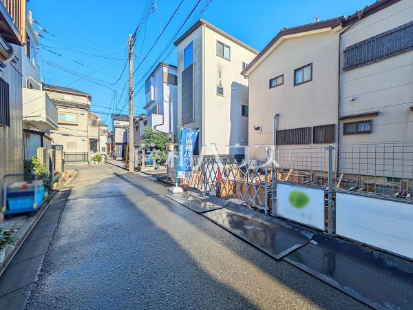 接道状況および現場風景 【富士見市上沢1丁目】 接道状況および現場風景 【富士見市上沢1丁目】
